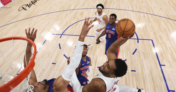 Cleveland Cavaliers' Donovan Mitchell shoots the ball against Detroit Pistons' Tobias Harris during the first half in Game Seven of the Second Round of the NBA Eastern Conference Playoffs at Little Caesars Arena, Detroit, U.S., May 17, 2026. (AFP Photo)