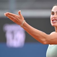 Belarus' Aryna Sabalenka reacts during her match against Romania's Sorana Cirstea during the WTA Rome Open tennis tournament at Foro Italico, Rome, Italy, May 9, 2026. (AFP Photo)