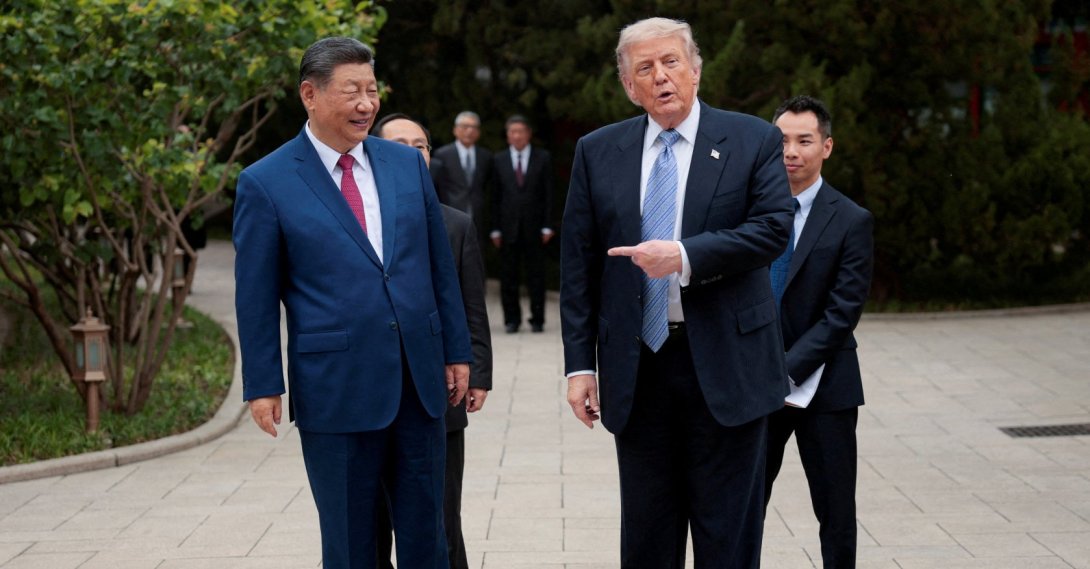 U.S. President Donald Trump gestures towards Chinese President Xi Jinping while leaving after a visit to the Zhongnanhai Garden in Beijing, China, May 15, 2026. (Reuters Photo)